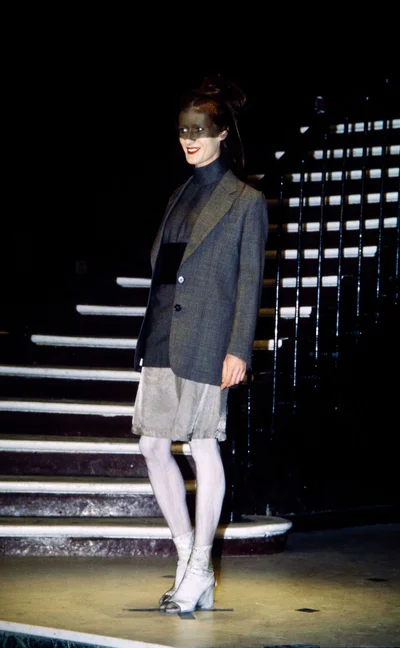 Look 16